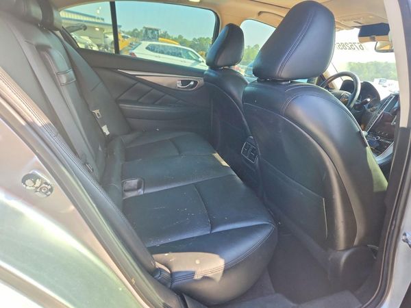 2014 INFINITI Q50