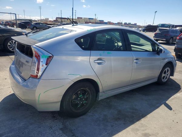 2012 TOYOTA PRIUS