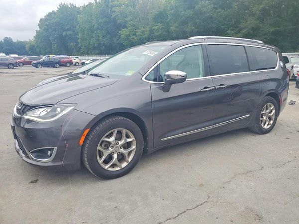 2017 CHRYSLER PACIFICA