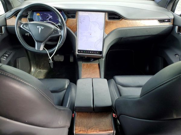 2020 TESLA MODEL X