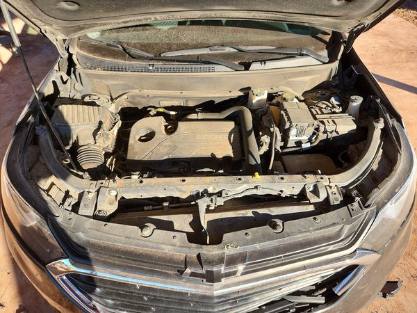 2019 CHEVROLET EQUINOX LT (1LT) — Engine bay