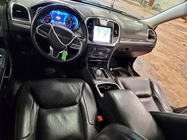 2018 CHRYSLER 300