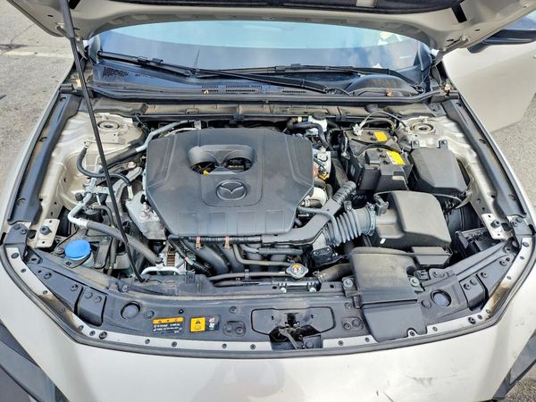2024 MAZDA 3 Select Sport Package