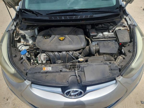 2015 HYUNDAI ELANTRA GLS(Middle) — Engine bay