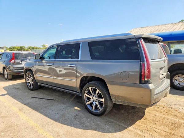 2018 CADILLAC ESCALADE