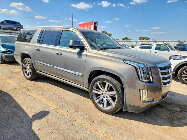 2018 CADILLAC ESCALADE