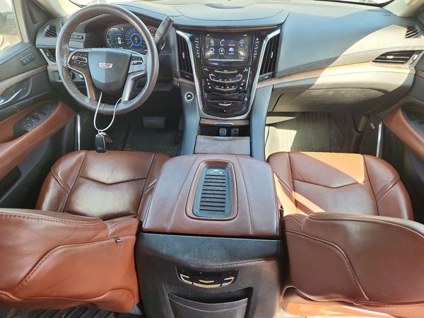 2018 CADILLAC ESCALADE
