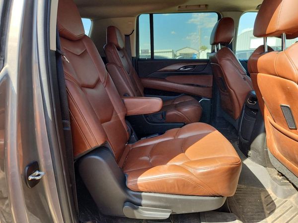 2018 CADILLAC ESCALADE