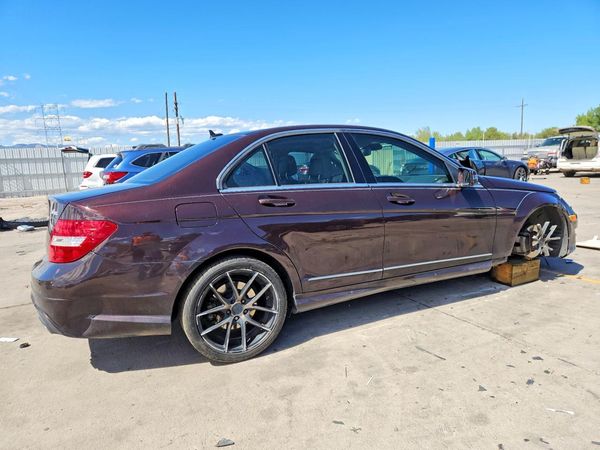 2012 MERCEDES-BENZ C