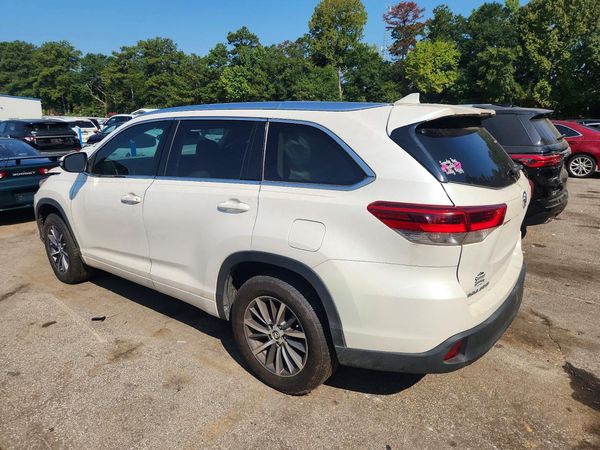 2018 TOYOTA HIGHLANDER SE/XLE