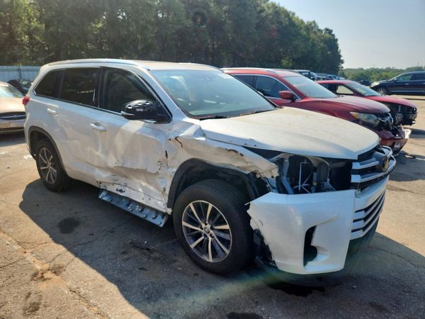 2018 TOYOTA HIGHLANDER SE/XLE