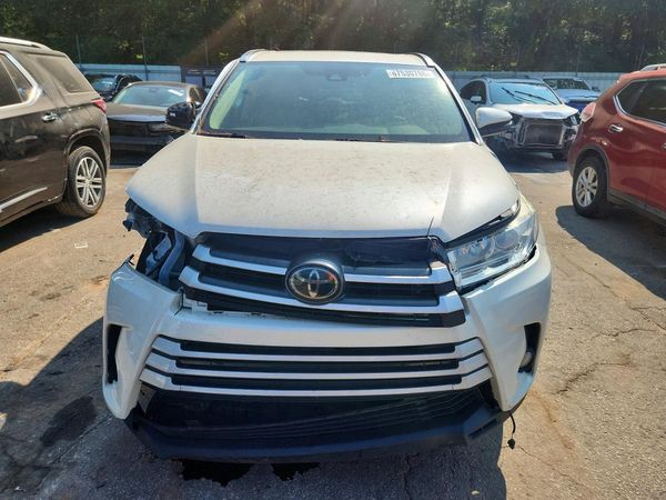 2018 TOYOTA HIGHLANDER SE/XLE
