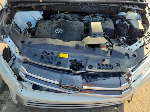 2018 TOYOTA HIGHLANDER SE/XLE