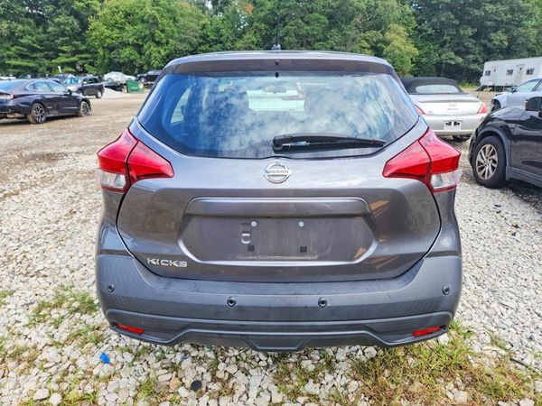 2020 NISSAN KICKS