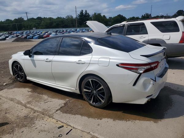 2018 TOYOTA CAMRY