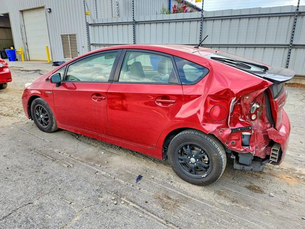 2015 TOYOTA PRIUS