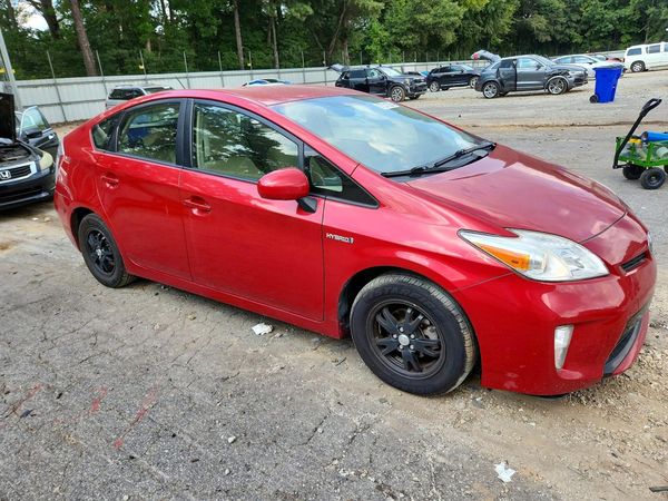 2015 TOYOTA PRIUS
