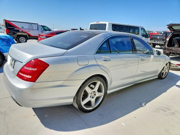 2012 MERCEDES-BENZ S S550