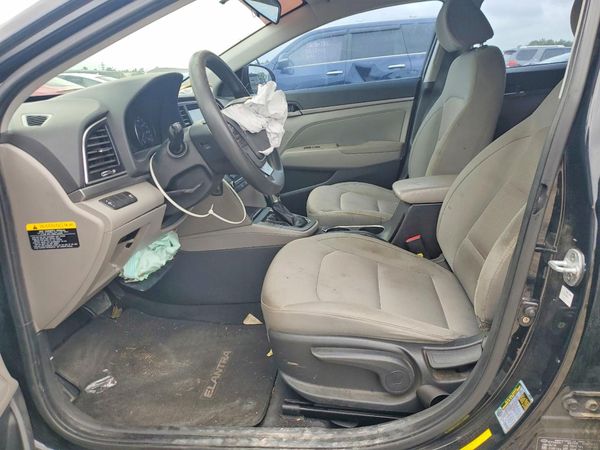 2017 HYUNDAI ELANTRA