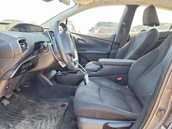 2018 TOYOTA PRIUS Plus/Premium/Advanced — DENT