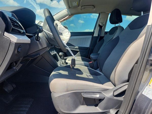 2022 VOLKSWAGEN TAOS