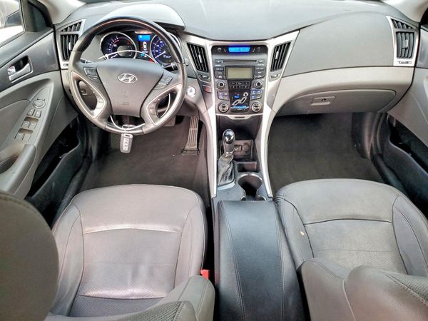 2012 HYUNDAI SONATA Middle level