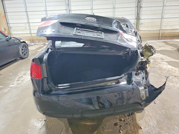 2013 KIA FORTE