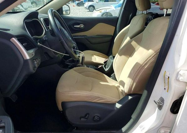 2015 JEEP CHEROKEE Latitude — DENT