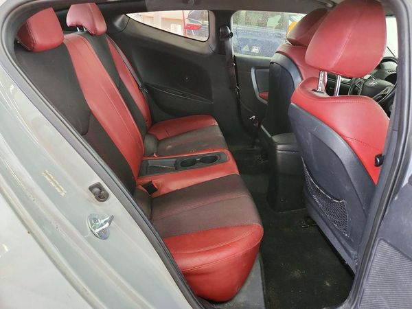 2014 HYUNDAI VELOSTER