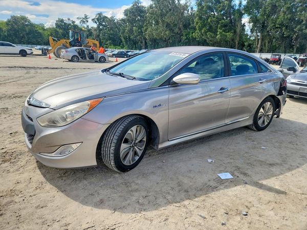 2013 HYUNDAI SONATA Hybrid / Hybrid Limited
