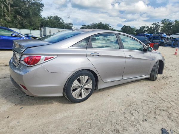 2013 HYUNDAI SONATA Hybrid / Hybrid Limited