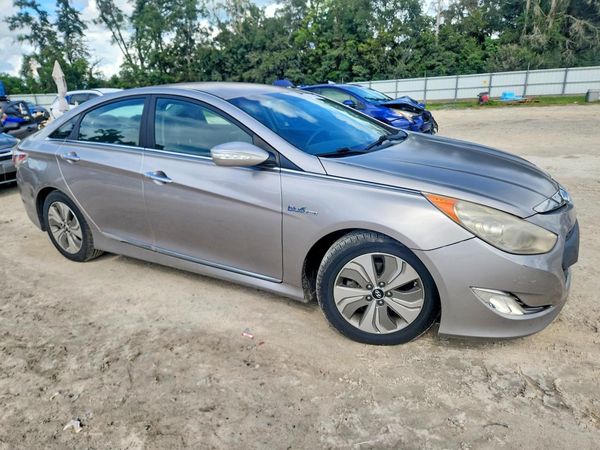 2013 HYUNDAI SONATA Hybrid / Hybrid Limited
