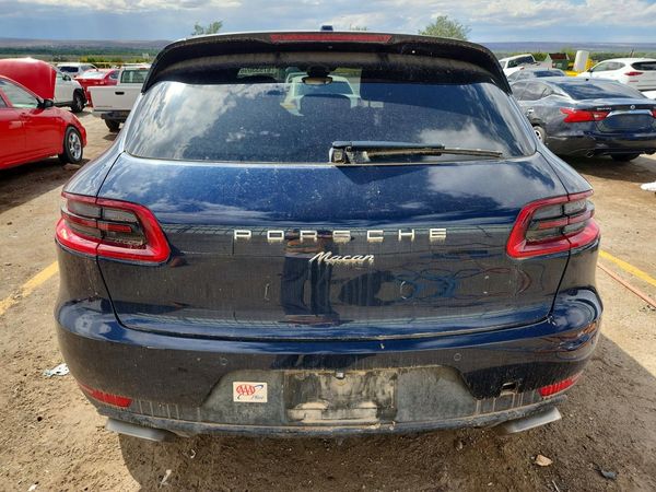 2018 PORSCHE MACAN — DIRR