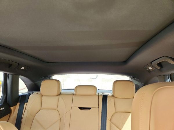 2018 PORSCHE MACAN — SUVN