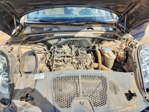 2018 PORSCHE MACAN — Engine bay