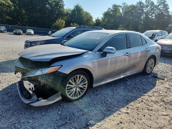 2019 TOYOTA CAMRY