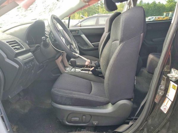2018 SUBARU FORESTER Premium+ES — DENT