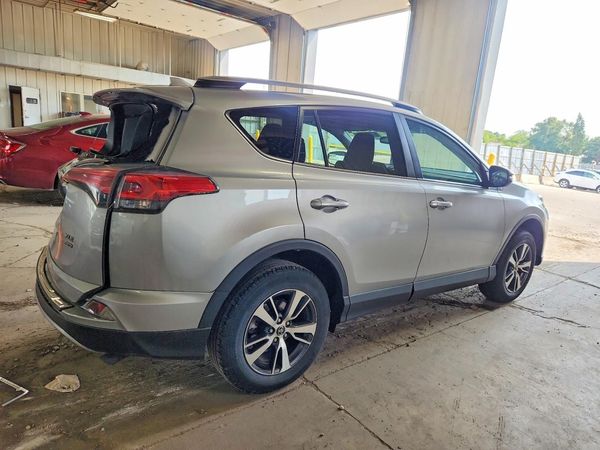 2018 TOYOTA RAV4 Adventure/XLE