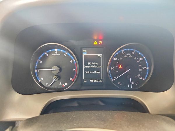 2018 TOYOTA RAV4 Adventure/XLE
