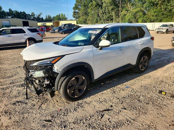 2024 NISSAN ROGUE SV — Front 3/4