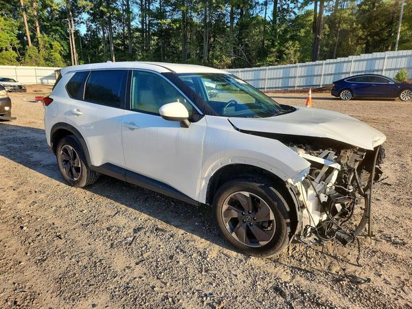 2024 NISSAN ROGUE SV — Passenger 3/4