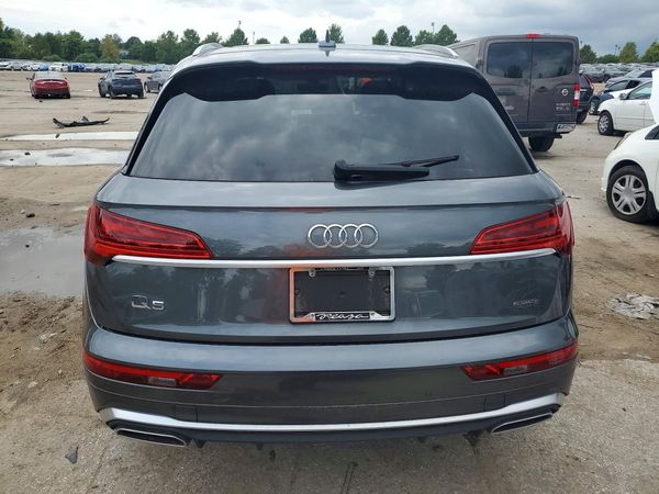 2021 AUDI Q5 E quattro Premium Plus