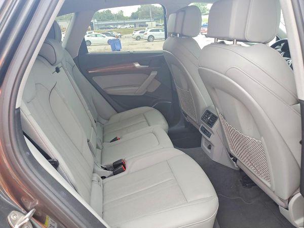 2021 AUDI Q5 E quattro Premium Plus