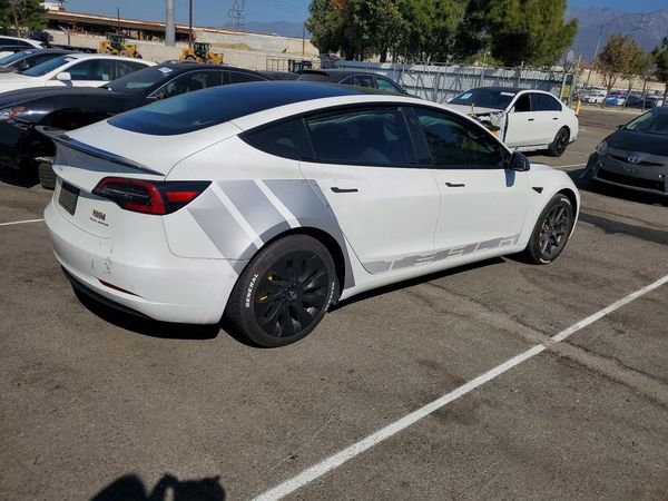 2022 TESLA MODEL 3