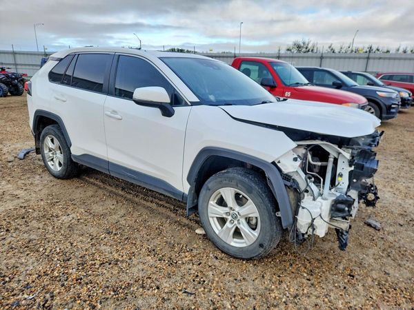 2021 TOYOTA RAV4 XLE HV — Passenger 3/4