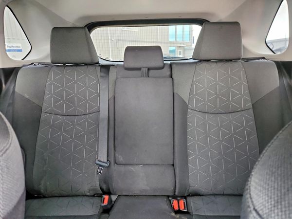 2021 TOYOTA RAV4 XLE HV — SUVN