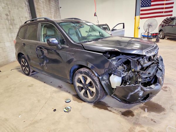 2018 SUBARU FORESTER Limited+ES+Navi(HK)+AP — Passenger 3/4