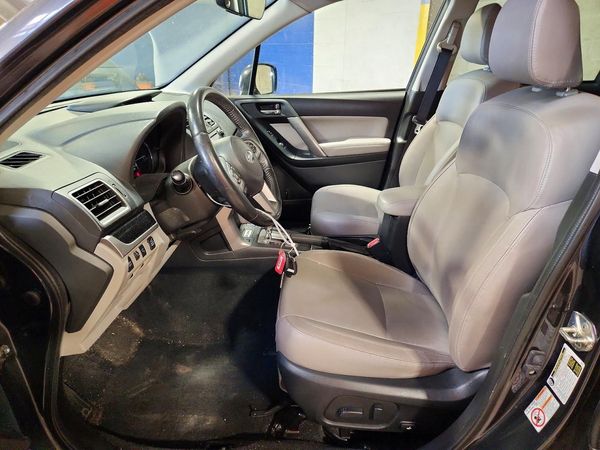2018 SUBARU FORESTER Limited+ES+Navi(HK)+AP — DENT