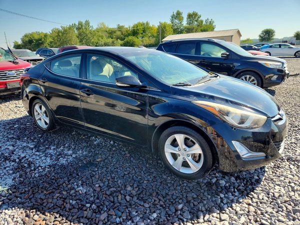 2016 HYUNDAI ELANTRA