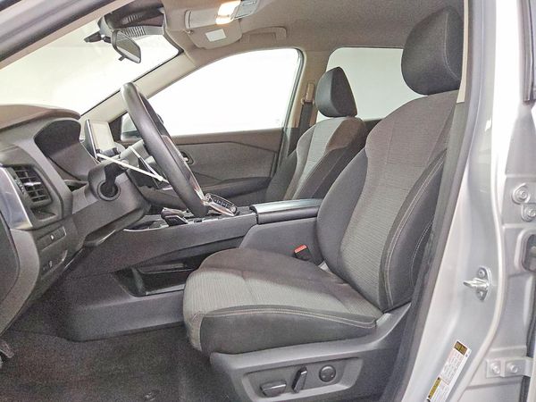 2023 NISSAN ROGUE SV — DENT